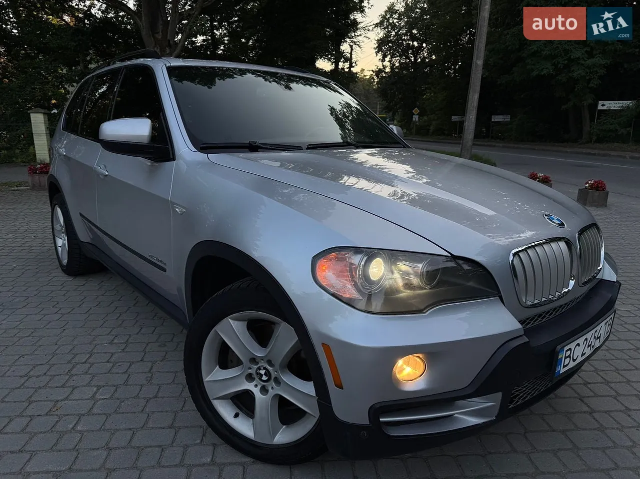2010 BMW X5 - мініатюра 16
