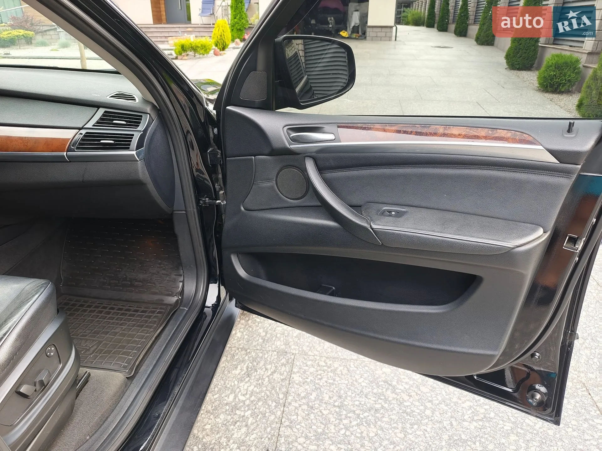 2010 BMW X5 - мініатюра 11