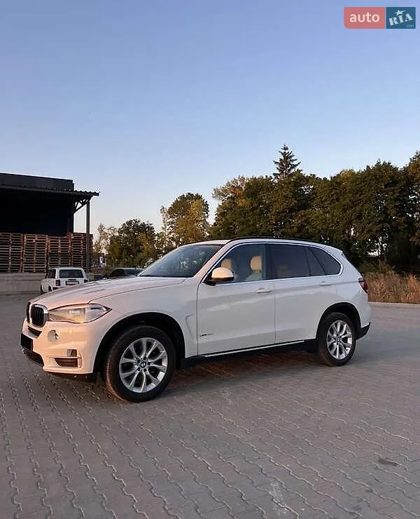 2015 BMW X5 - мініатюра 2