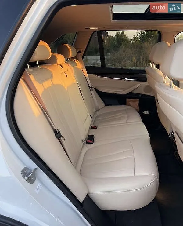 2015 BMW X5 - мініатюра 16