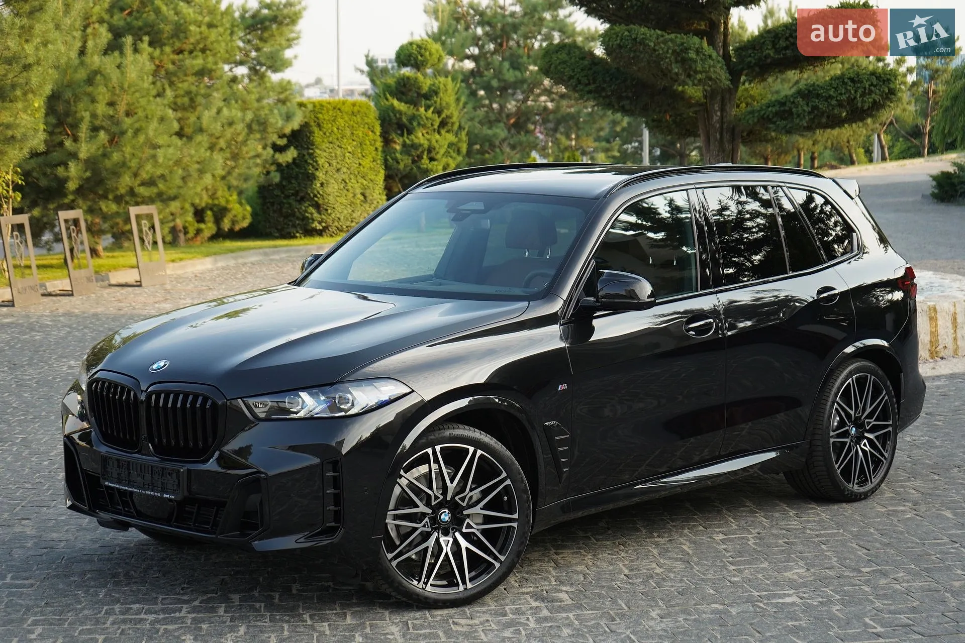 2025 BMW X5 - мініатюра 18