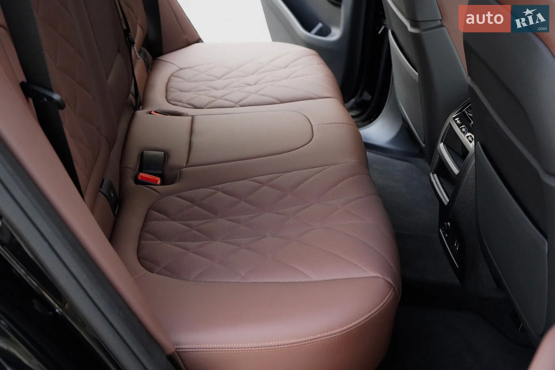 2025 BMW X5 - мініатюра 72