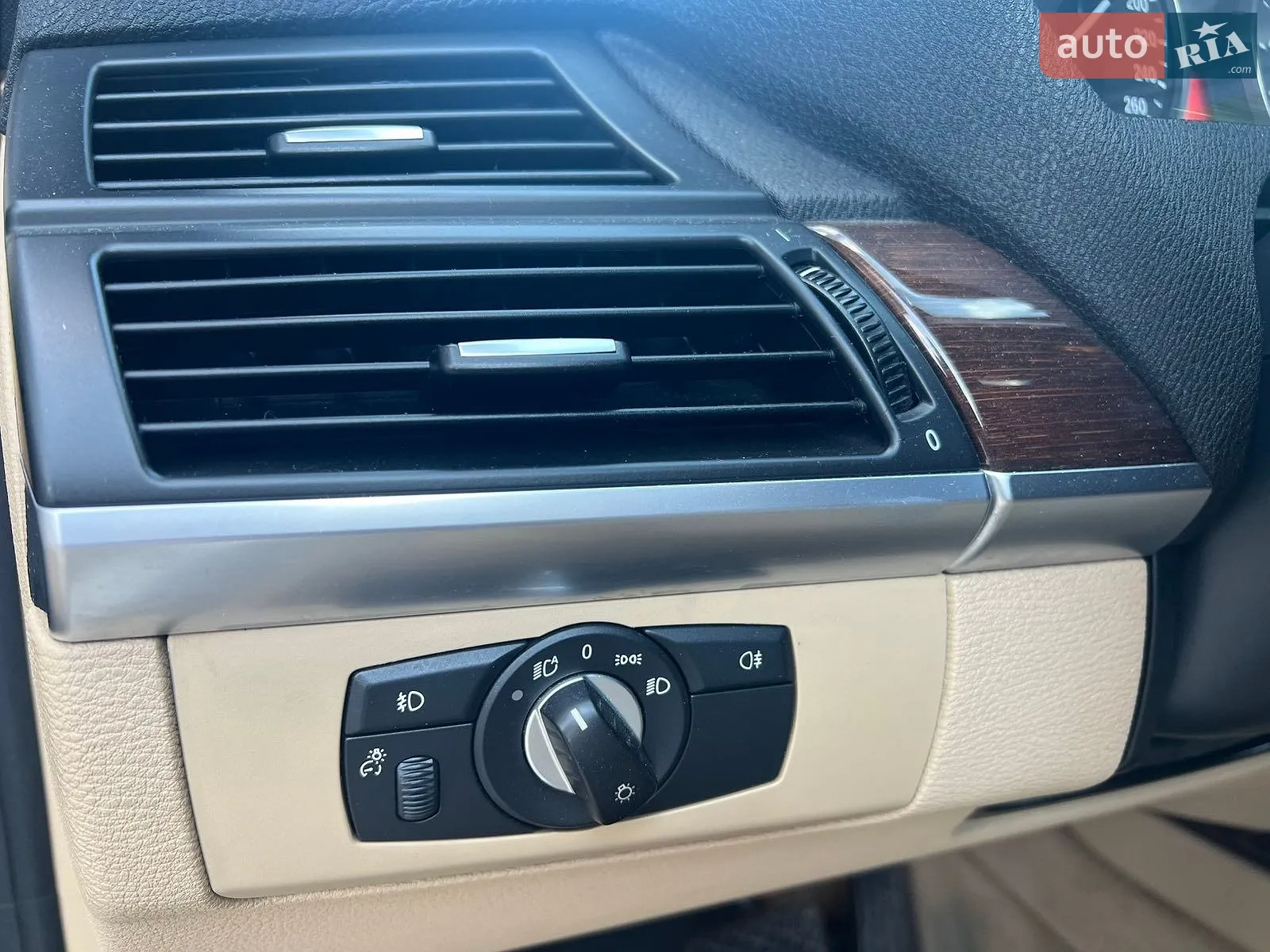 2011 BMW X5 - мініатюра 15
