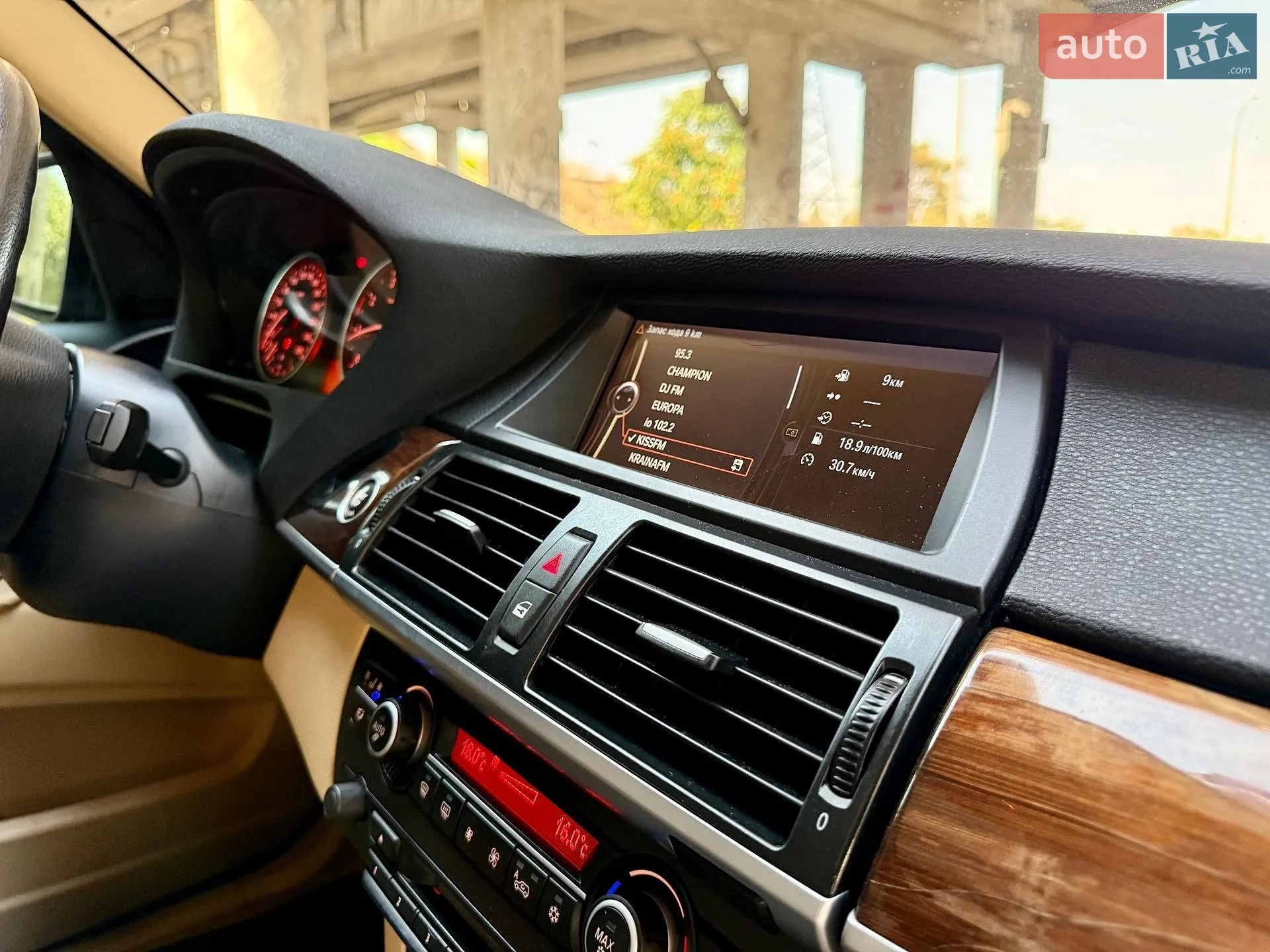 2010 BMW X5 - мініатюра 74