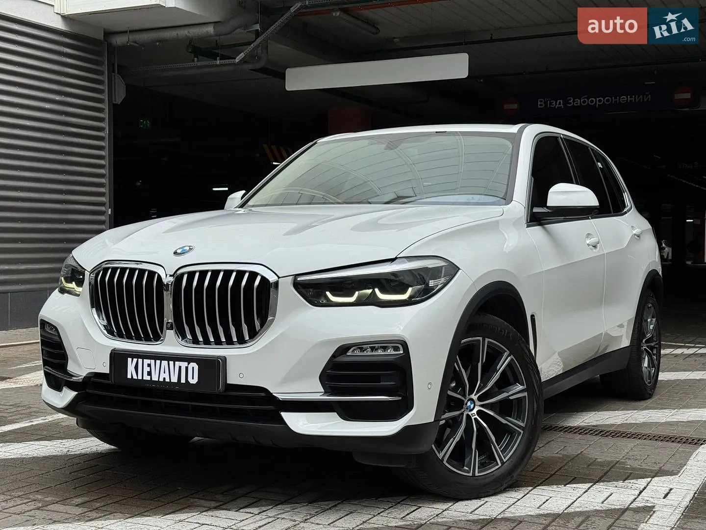 2018 BMW X5 - фото 1