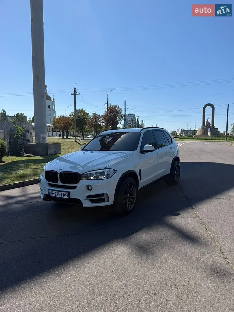 2017 BMW X5 - мініатюра 3