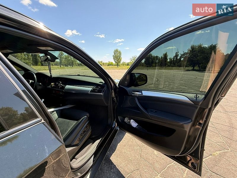 Позашляховик / Кросовер BMW X5 2012 в Кам'янському