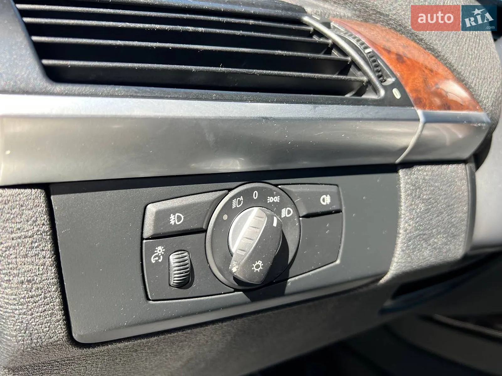 2010 BMW X5 - мініатюра 23