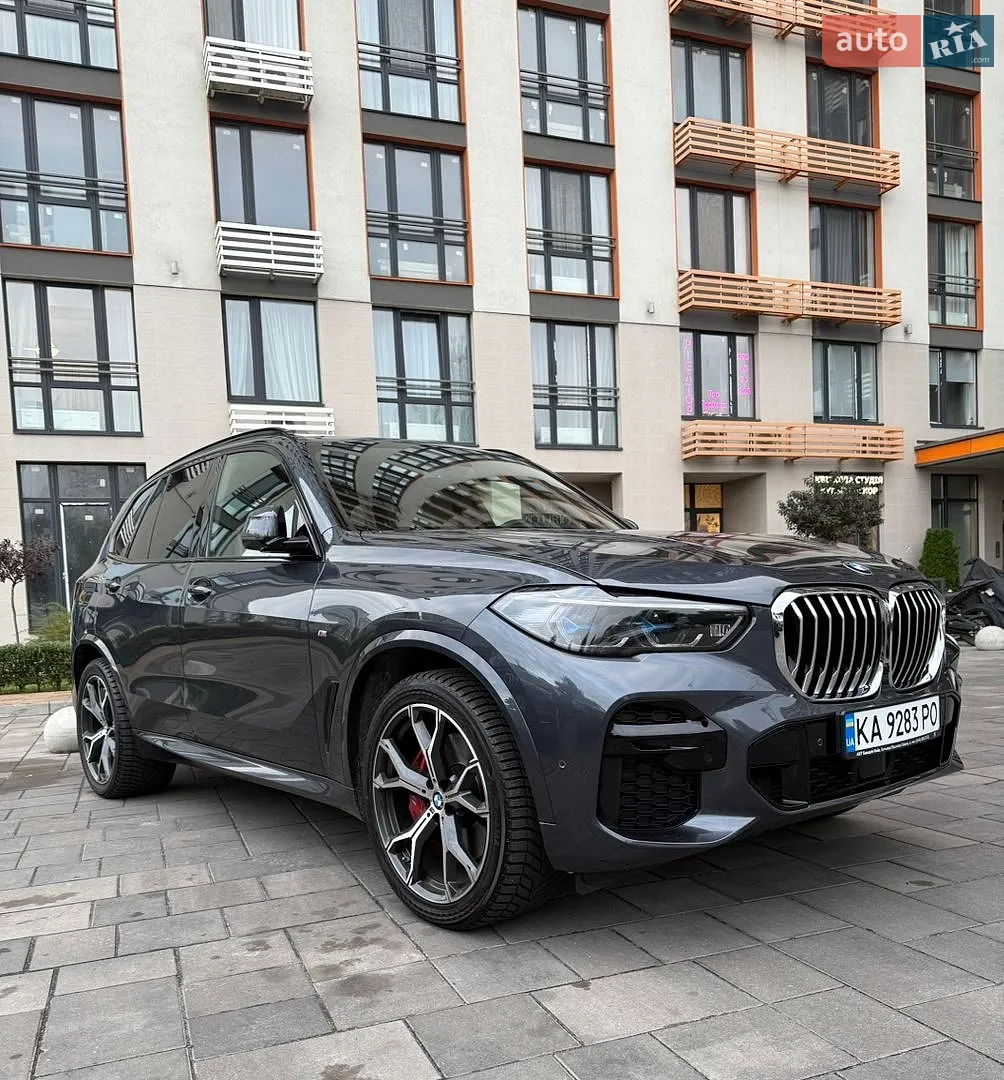 2022 BMW X5 - фото 1