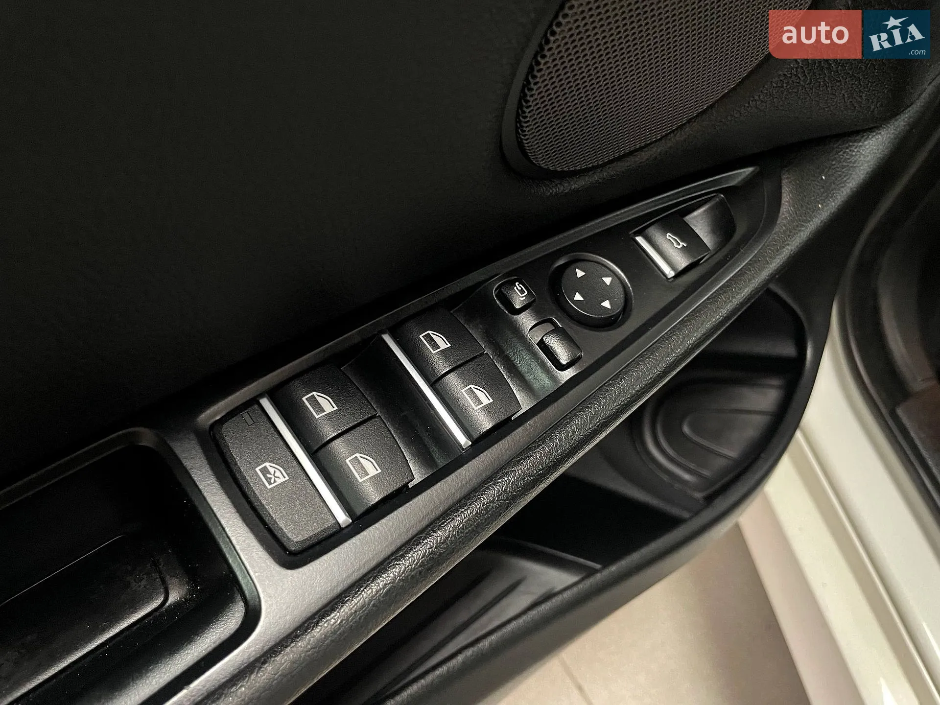 2015 BMW X5 - мініатюра 14