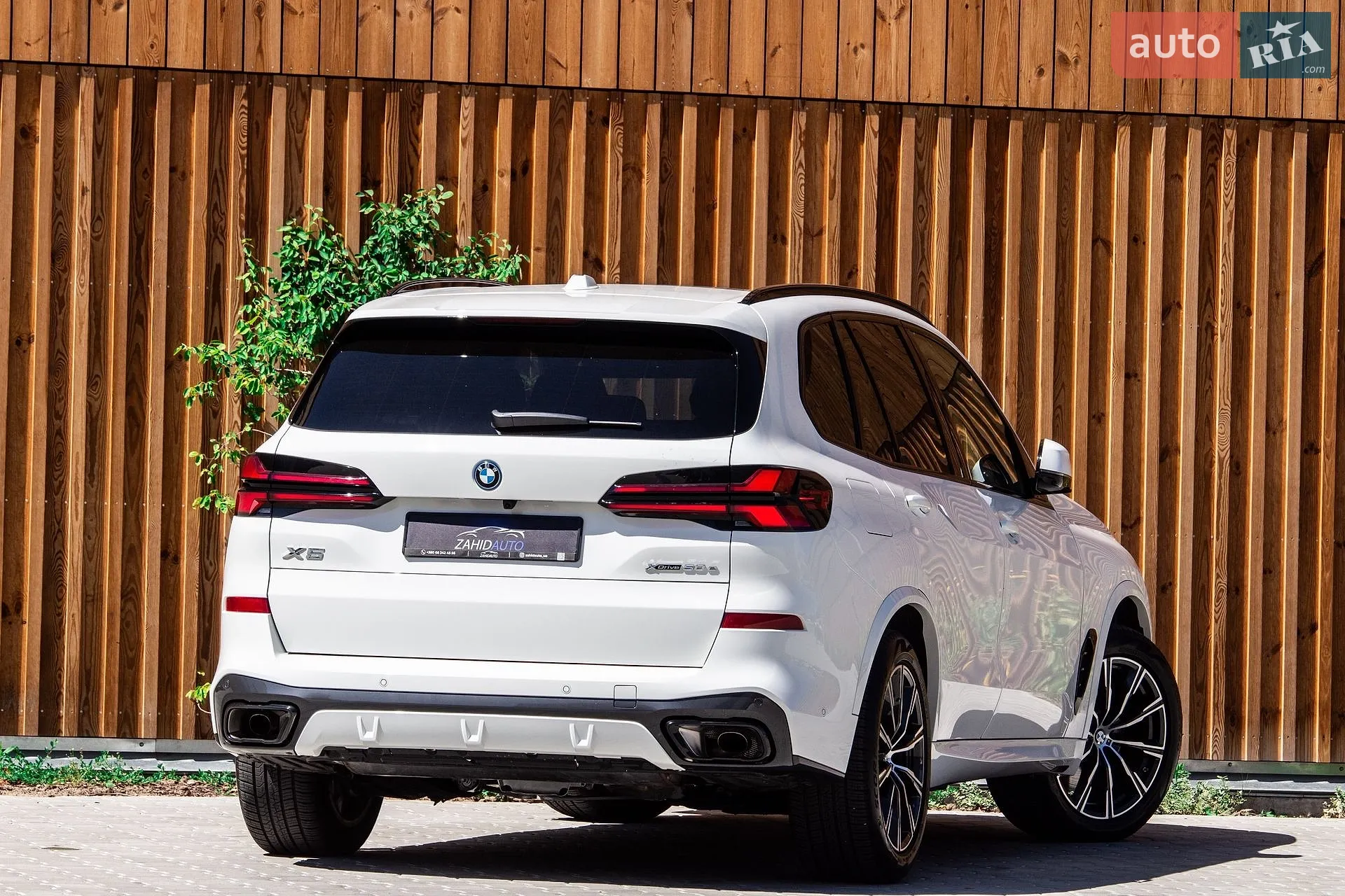 2025 BMW X5 - мініатюра 18