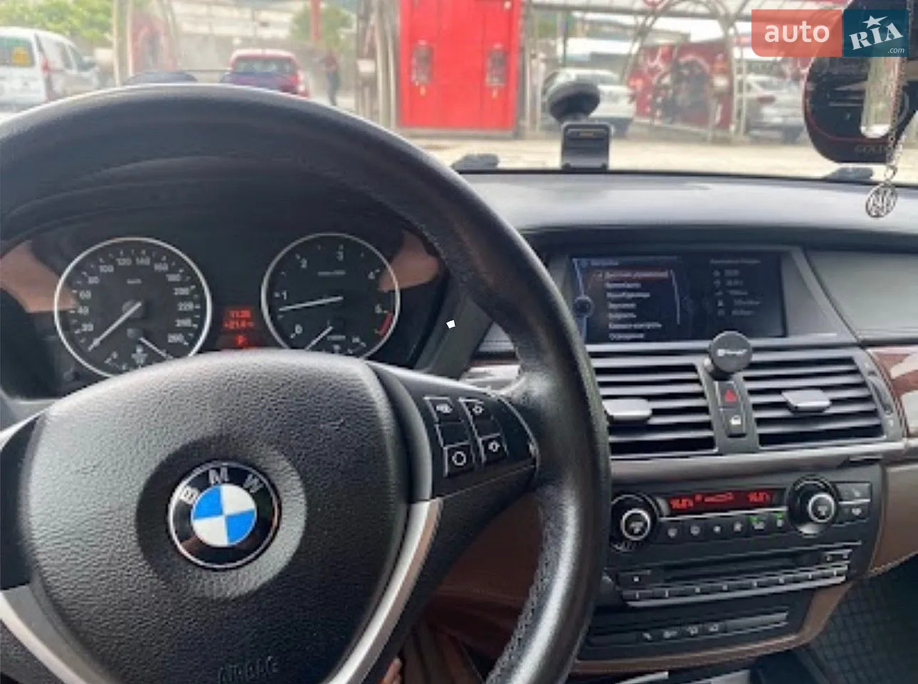 2010 BMW X5 - мініатюра 11