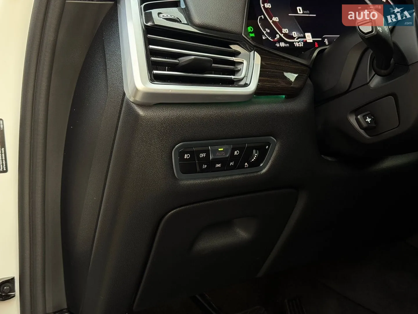 2021 BMW X5 - мініатюра 34