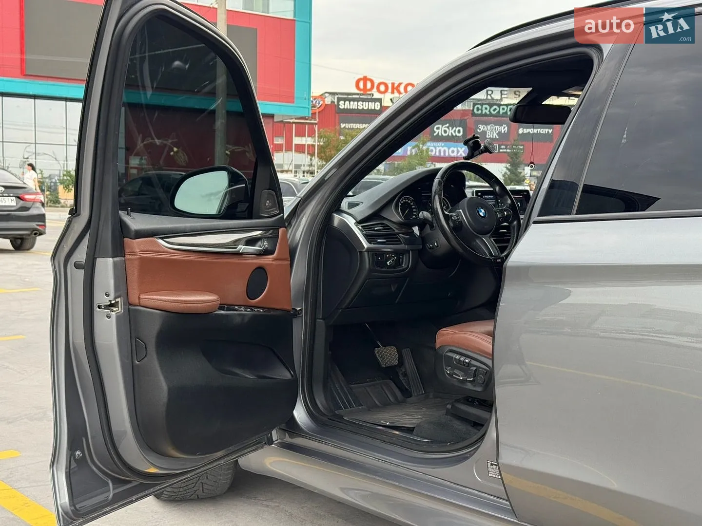 2015 BMW X5 - мініатюра 54
