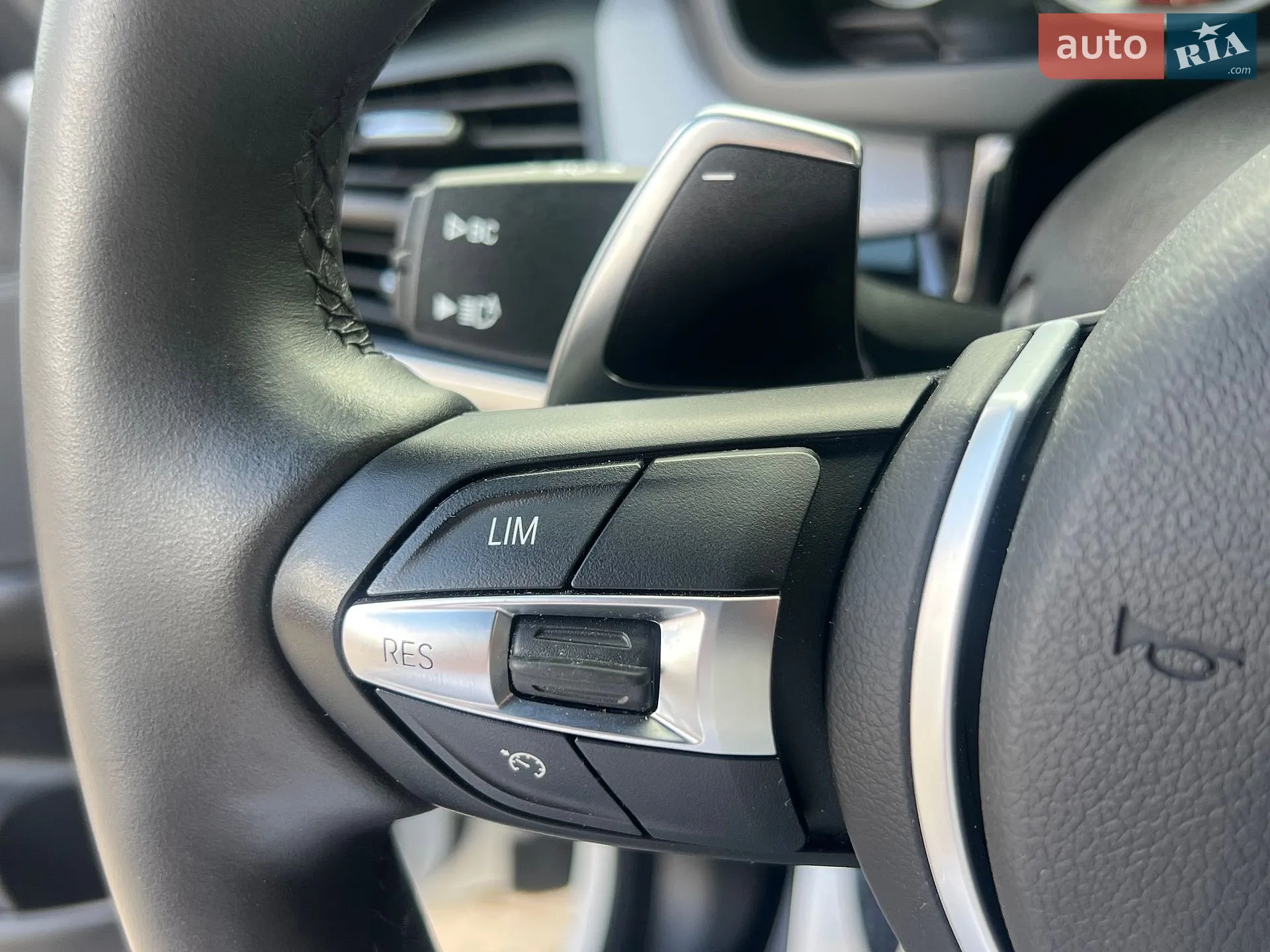2015 BMW X5 - мініатюра 31