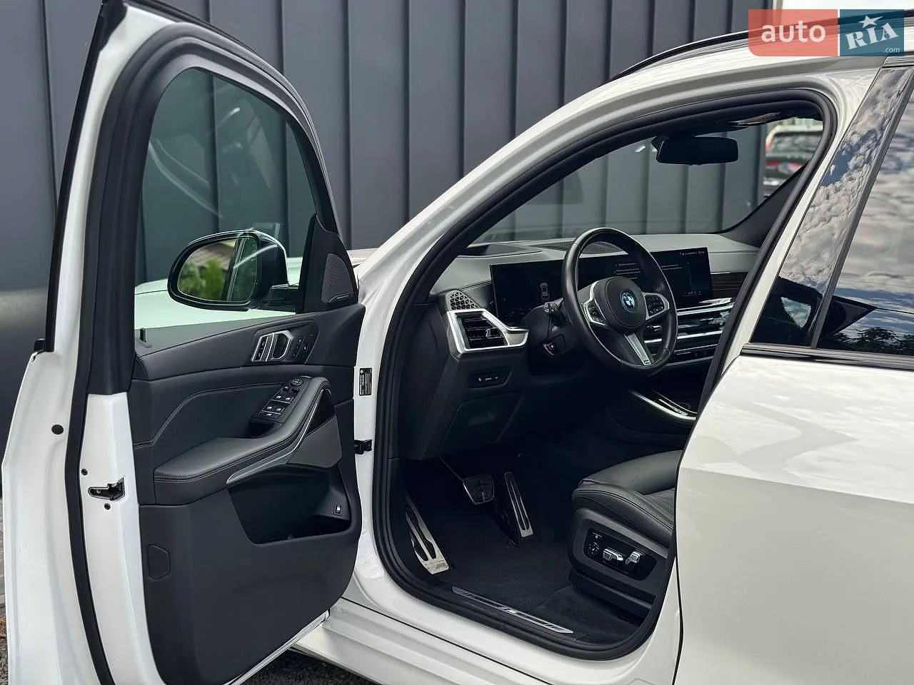 2023 BMW X5 - мініатюра 12