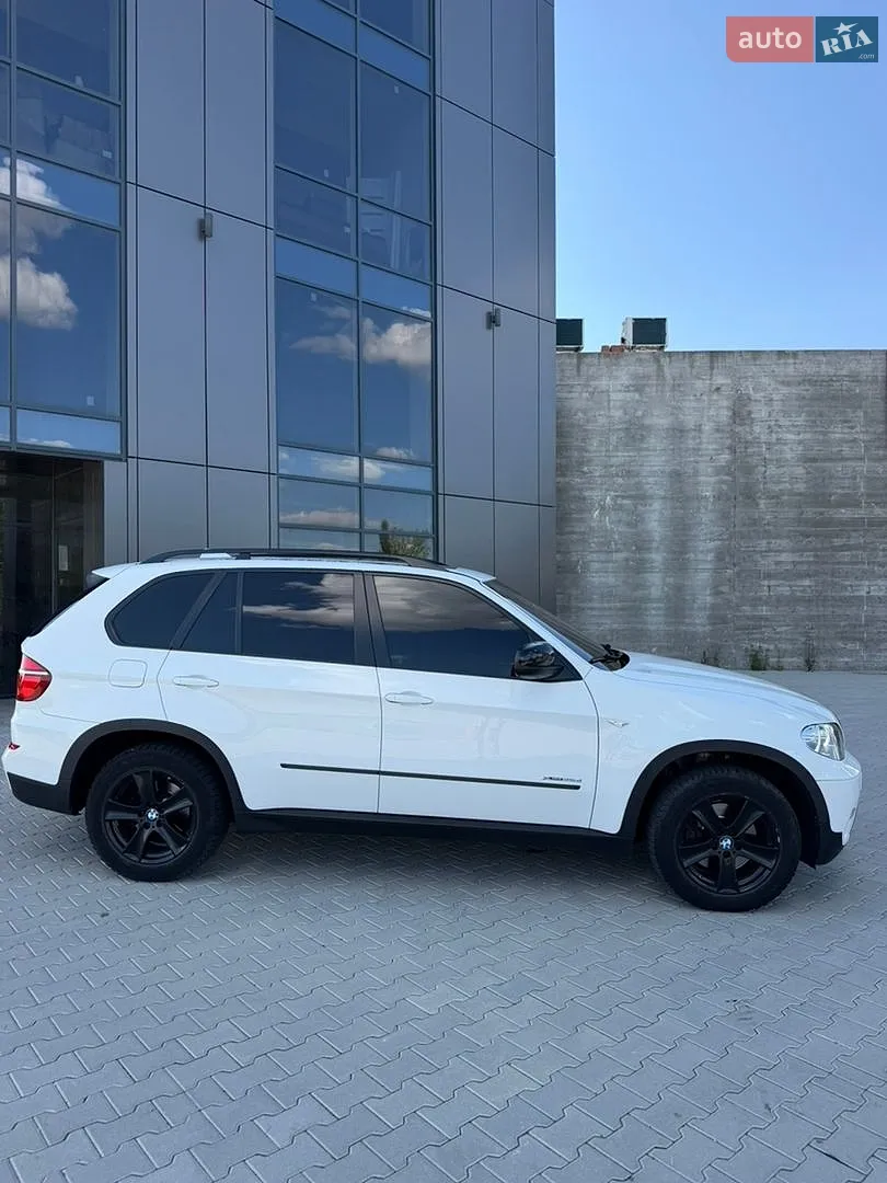 2011 BMW X5 - мініатюра 2