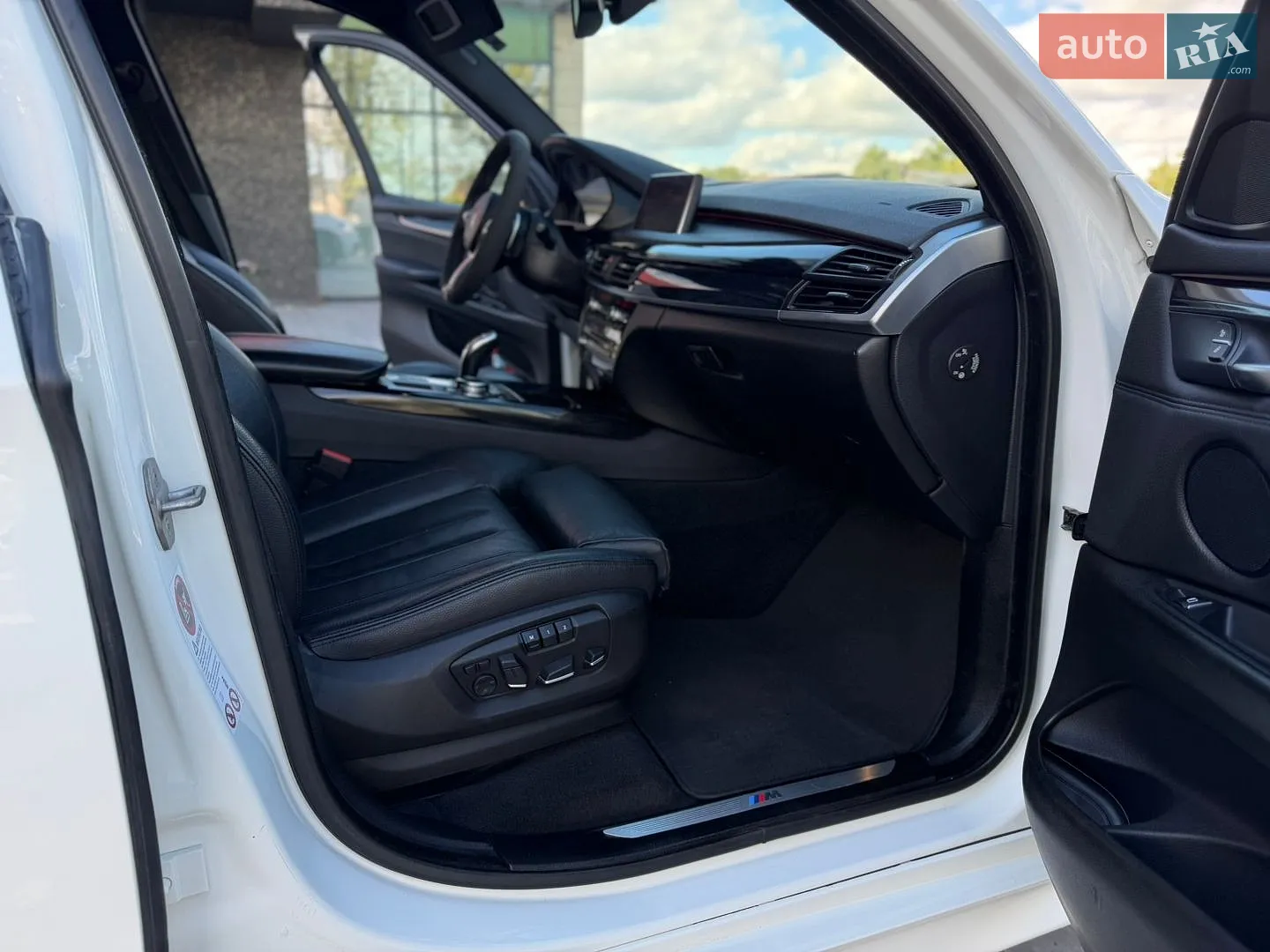 2014 BMW X5 - мініатюра 38