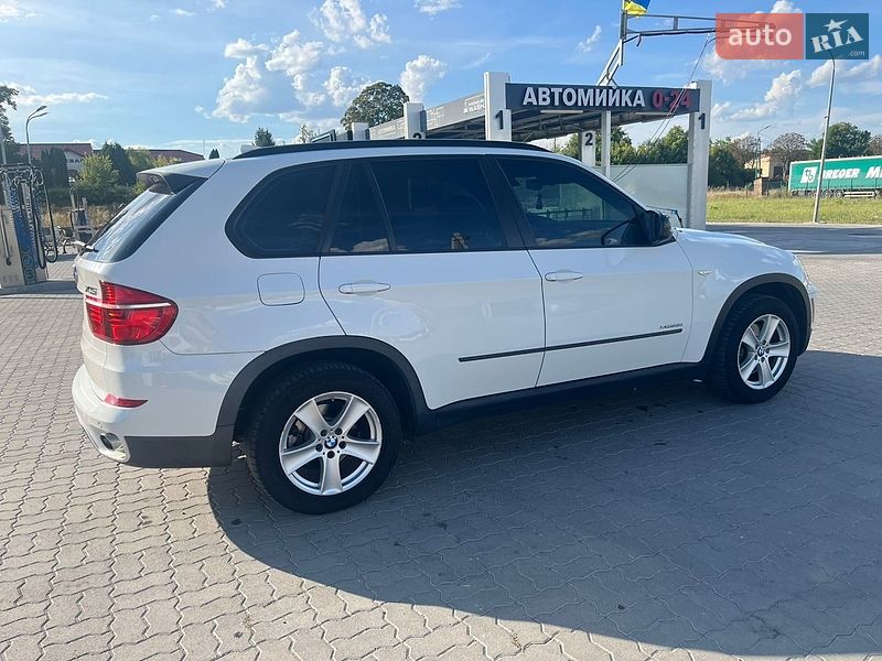 Внедорожник / Кроссовер BMW X5 2010 в Радехове