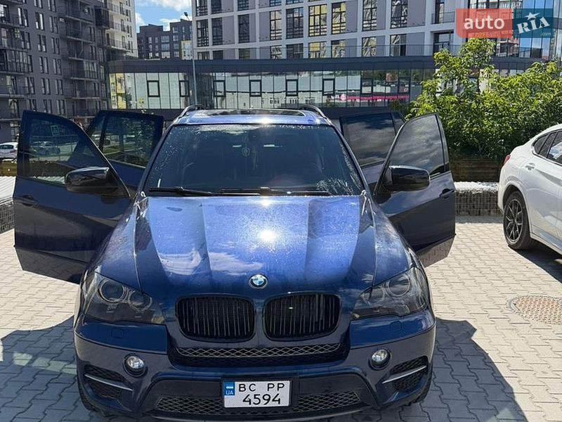 Внедорожник / Кроссовер BMW X5 2012 в Львове