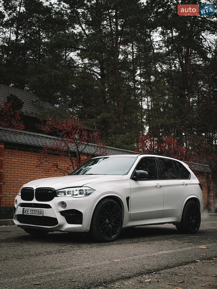 2017 BMW X5 M - мініатюра 23