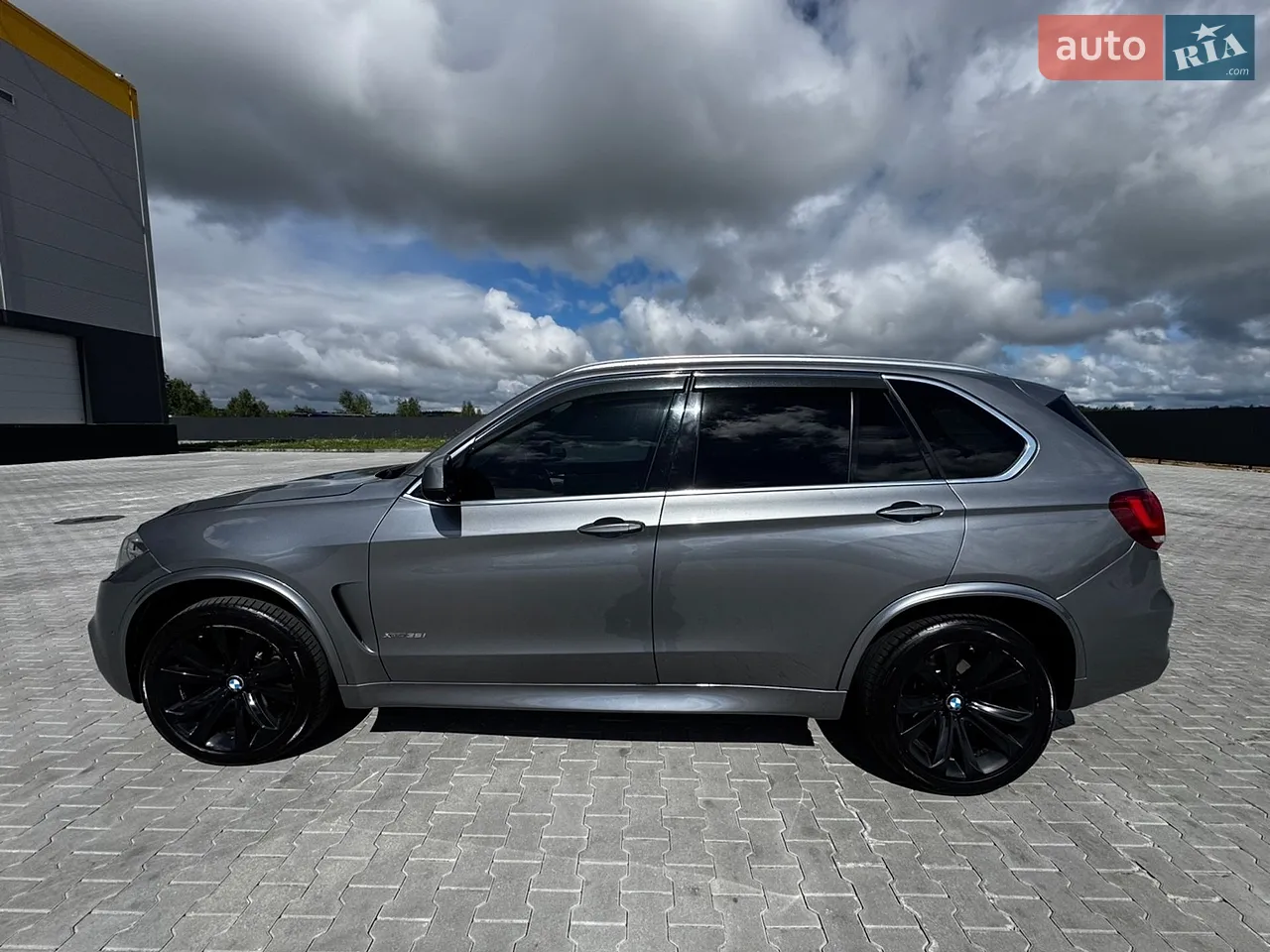2017 BMW X5 M - мініатюра 24