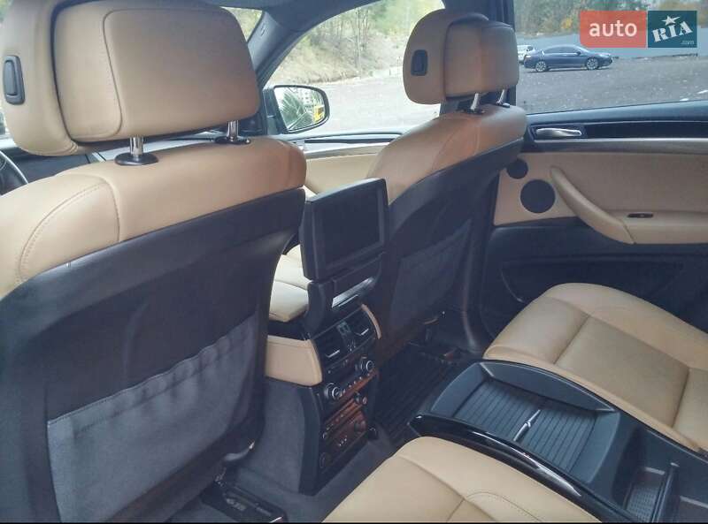 Внедорожник / Кроссовер BMW X6 M 2010 в Киеве