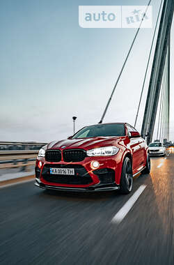 Внедорожник / Кроссовер BMW X6 M 2015 в 