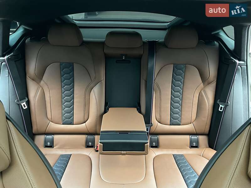 Внедорожник / Кроссовер BMW X6 M 2022 в Киеве