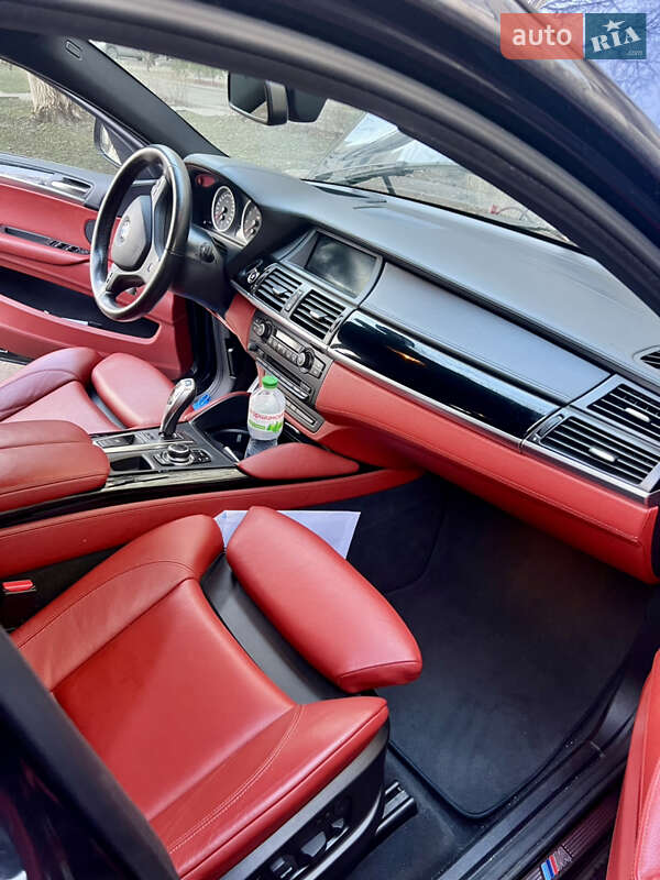 Внедорожник / Кроссовер BMW X6 M 2011 в Киеве