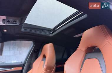 Позашляховик / Кросовер BMW X6 M 2017 в 