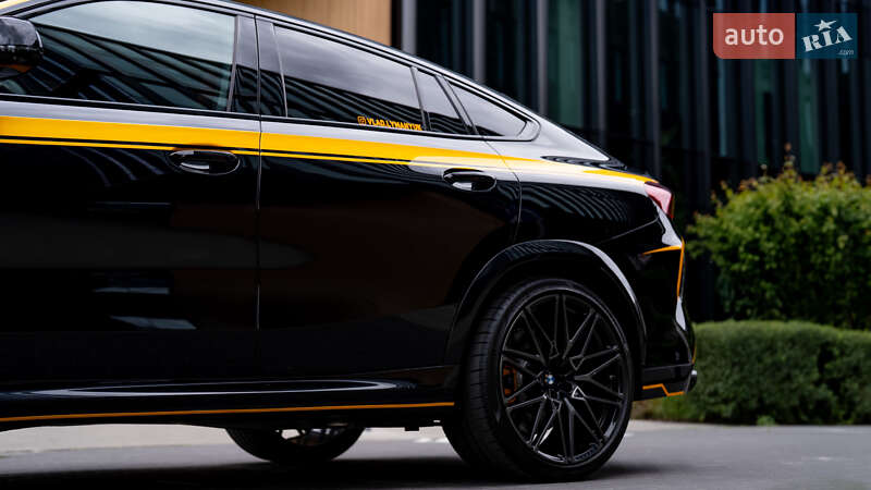 Позашляховик / Кросовер BMW X6 M 2022 в Києві