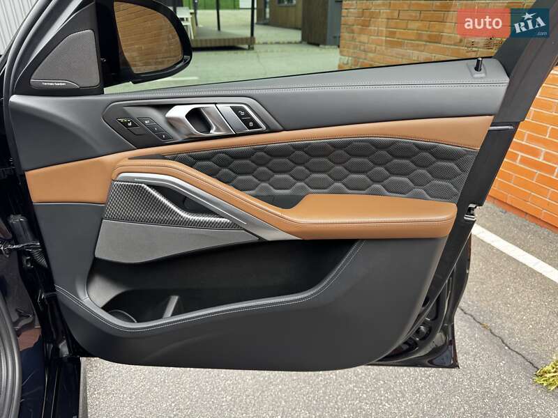 Позашляховик / Кросовер BMW X6 M 2021 в Києві