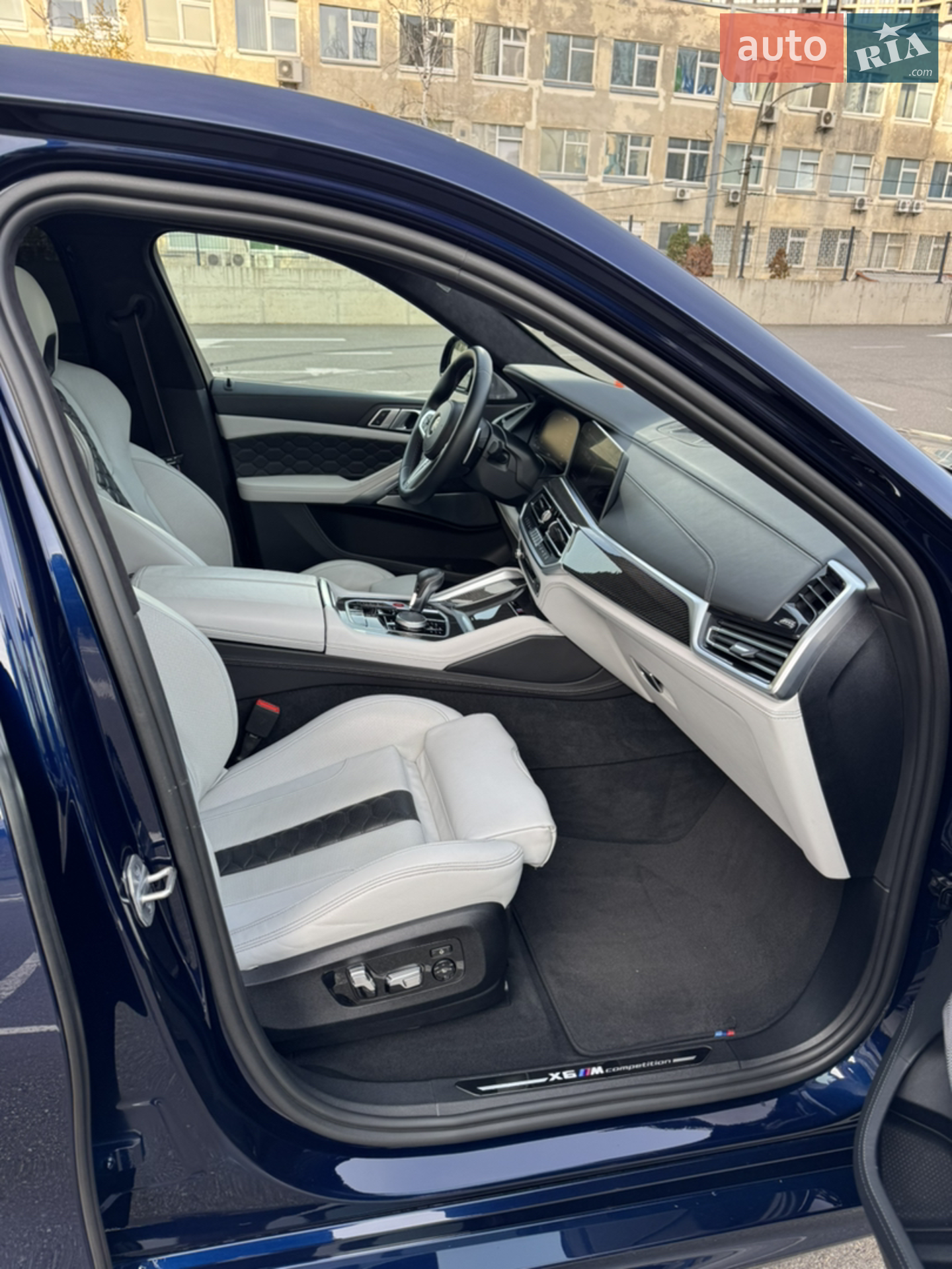 2021 BMW X6 M - мініатюра 23
