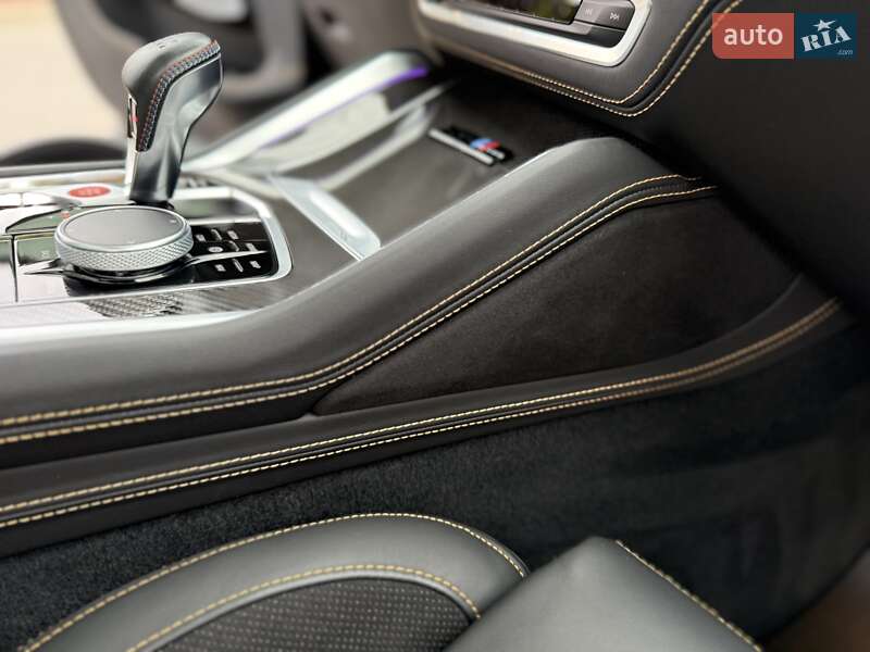 Позашляховик / Кросовер BMW X6 M 2022 в Києві