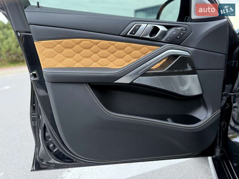 Позашляховик / Кросовер BMW X6 M 2022 в Києві