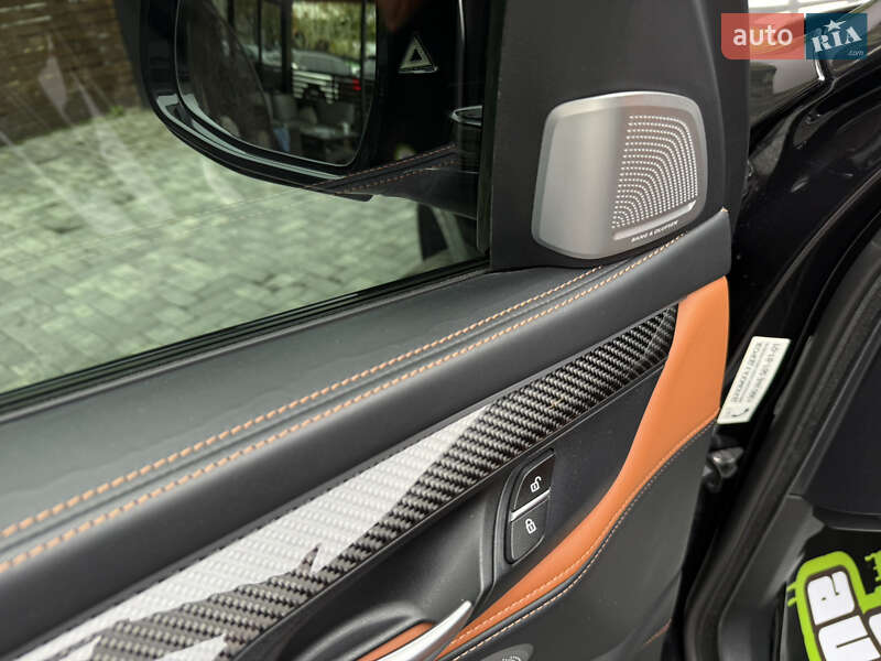 Внедорожник / Кроссовер BMW X6 M 2018 в Киеве фото 41 Внедорожник / Кроссовер BMW X6 M 2018 в Киеве
