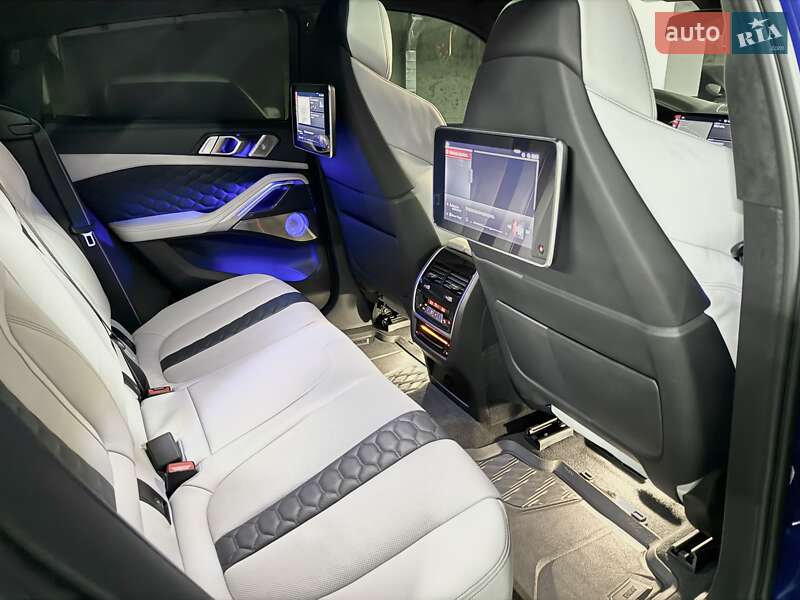 Позашляховик / Кросовер BMW X6 M 2022 в Дніпрі фото 31 Позашляховик / Кросовер BMW X6 M 2022 в Дніпрі