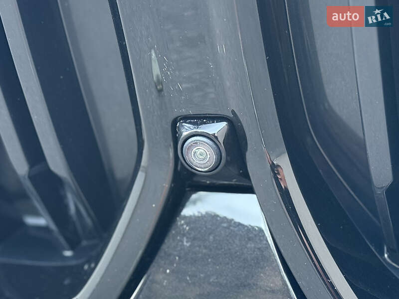 Внедорожник / Кроссовер BMW X6 M 2022 в Киеве