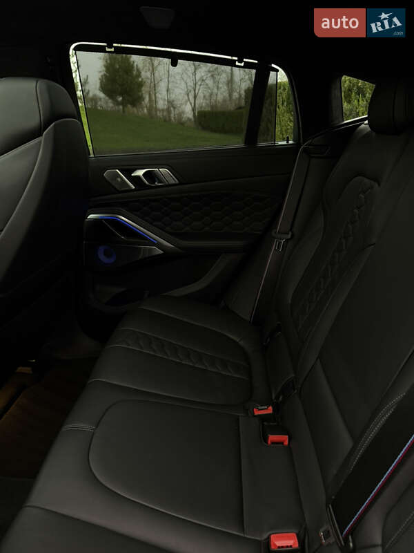 Внедорожник / Кроссовер BMW X6 M 2021 в Днепре