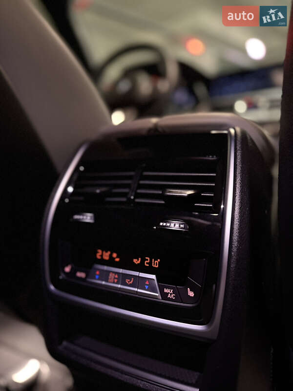 Внедорожник / Кроссовер BMW X6 M 2021 в Киеве фото 12 Внедорожник / Кроссовер BMW X6 M 2021 в Киеве