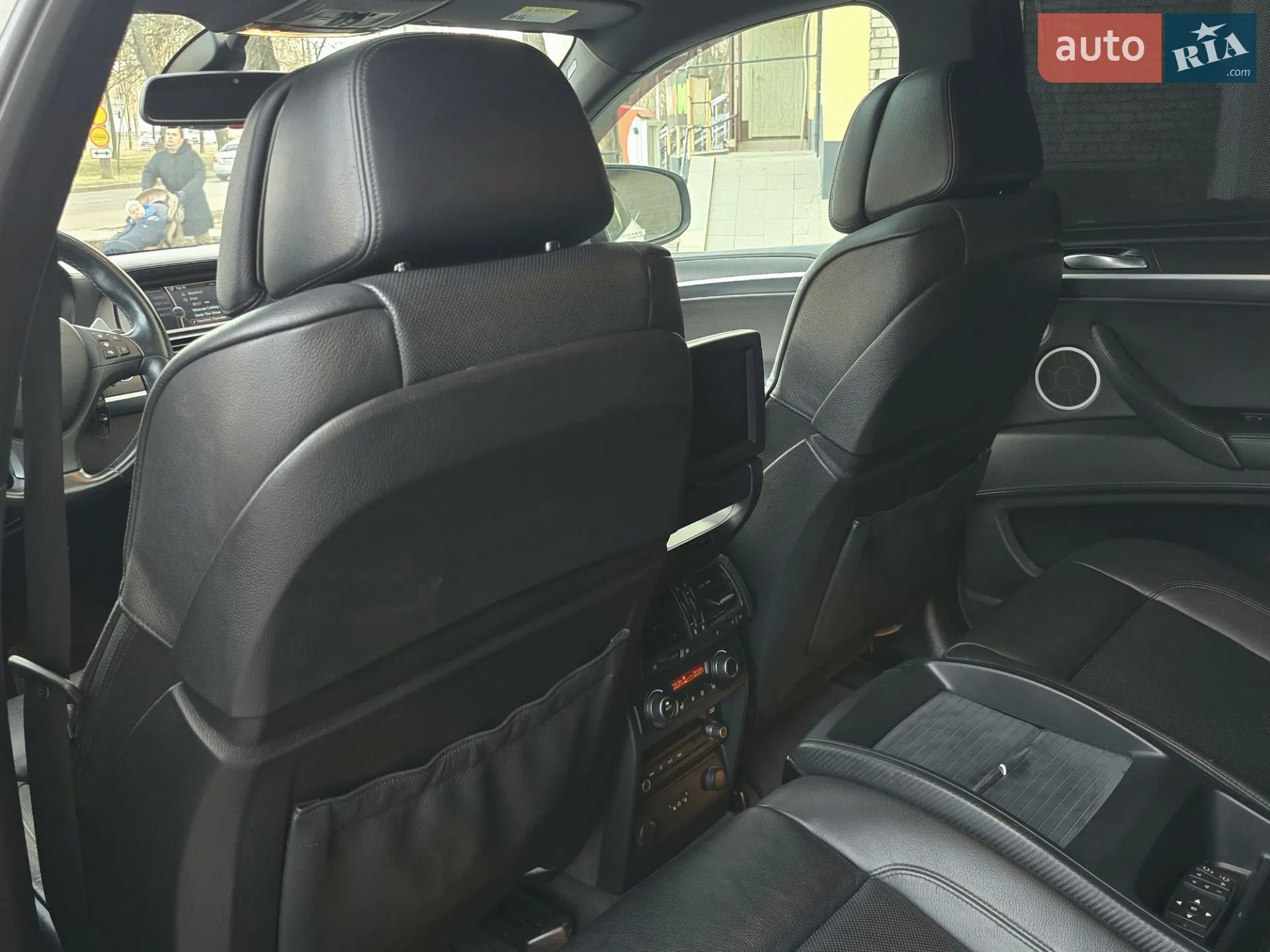 2010 BMW X6 M - мініатюра 19
