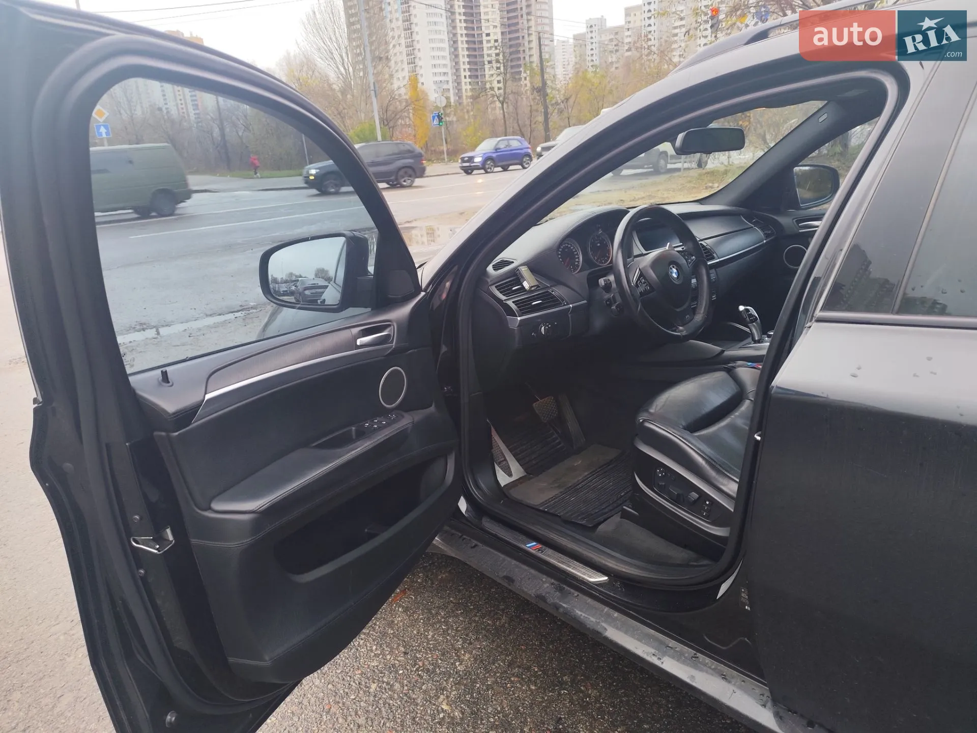 2010 BMW X6 M - мініатюра 9
