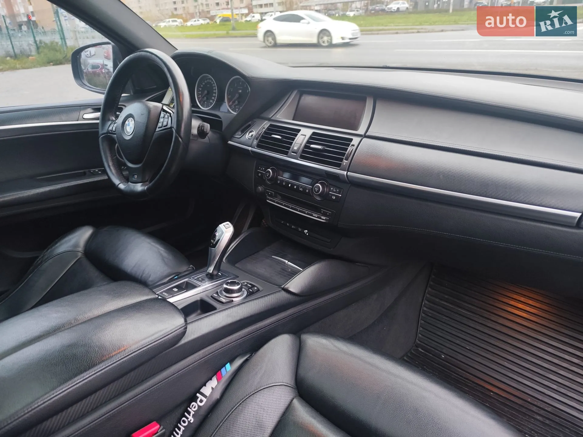 2010 BMW X6 M - мініатюра 15