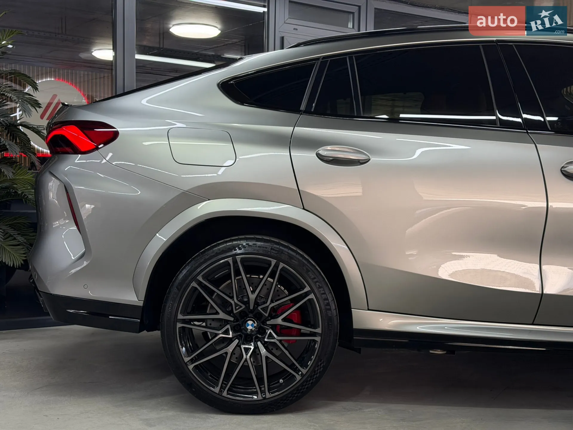 2022 BMW X6 M - мініатюра 14