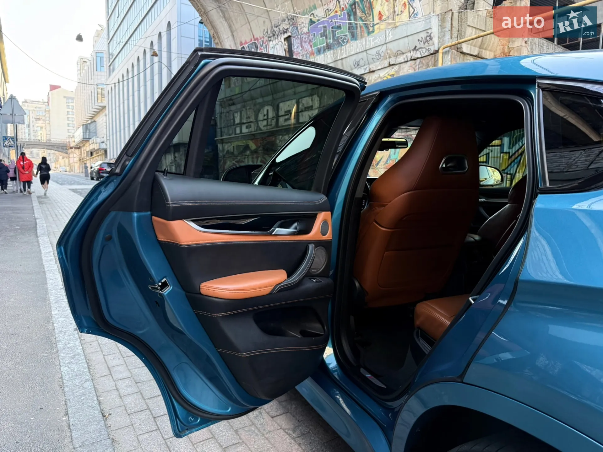 2015 BMW X6 M - мініатюра 107