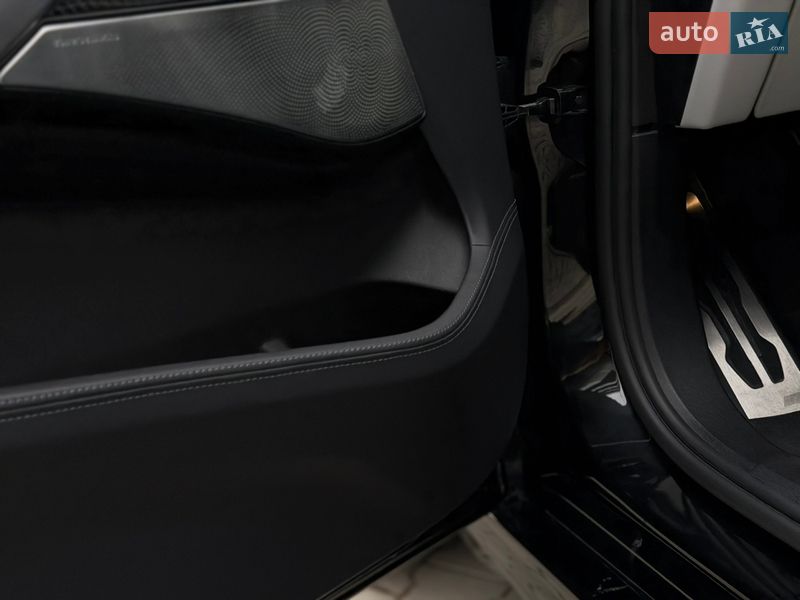 Внедорожник / Кроссовер BMW X6 M 2021 в Тернополе фото 35 Внедорожник / Кроссовер BMW X6 M 2021 в Тернополе