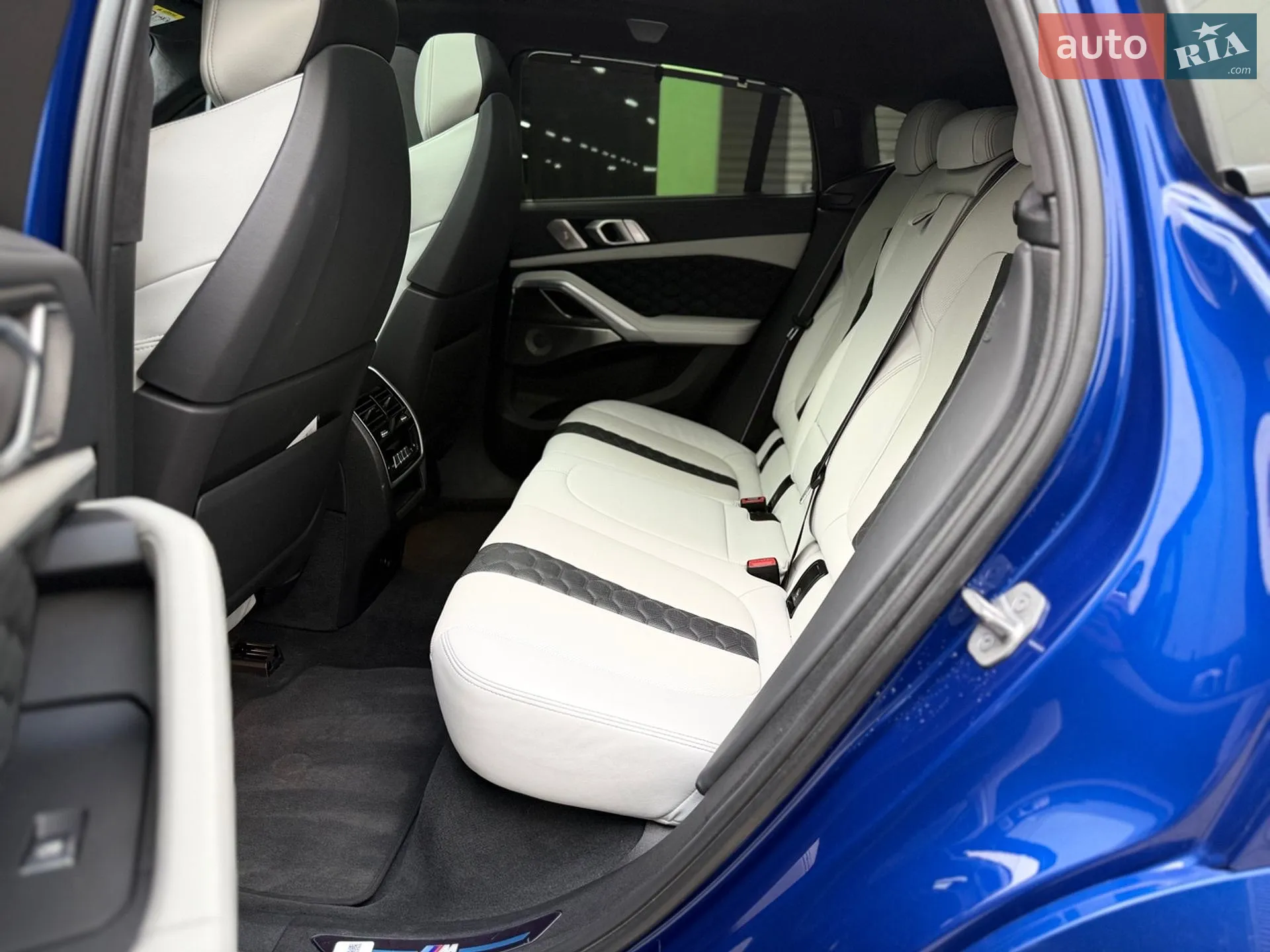 2022 BMW X6 M - мініатюра 10