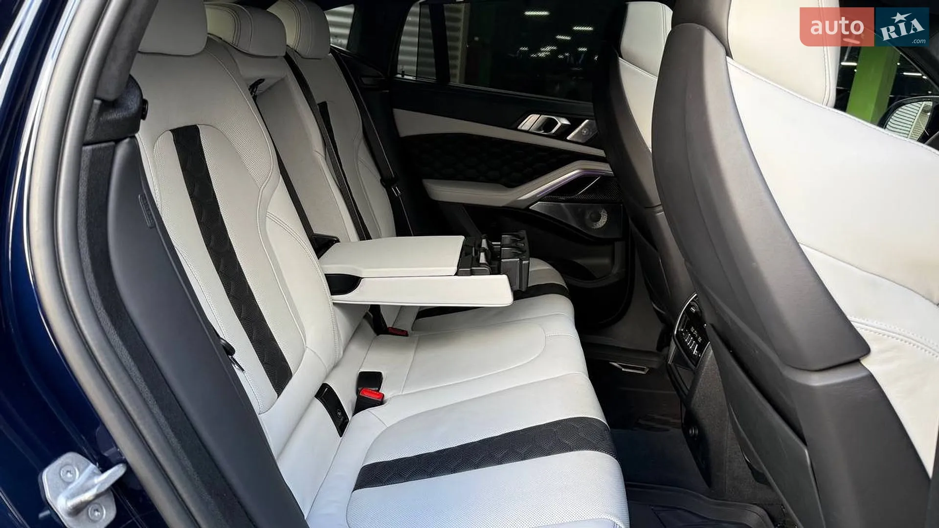 2022 BMW X6 M - мініатюра 14