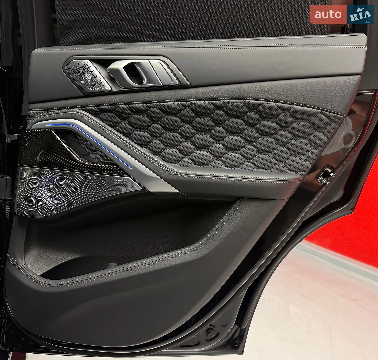 2022 BMW X6 M - мініатюра 47
